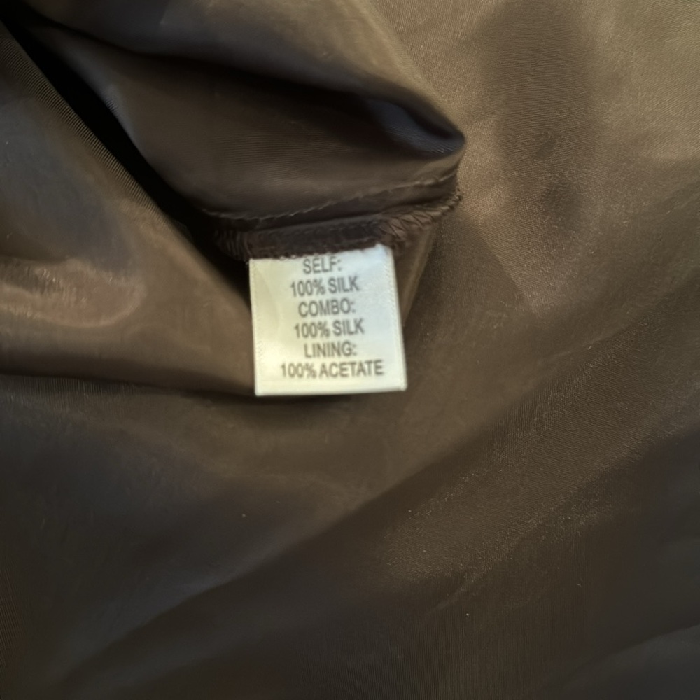 Talbots woman’s silk dress. Size 16 - Picture 11 of 12